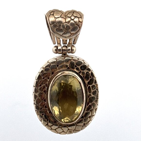 Estate Sterling Silver 925 Pendant Oval Green Gemstone Heart Bail Textured Desig - Picture 1 of 8